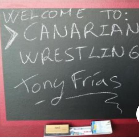Tony Frias - Canarian Wrestling La Laguna  Dış mekan fotoğraf